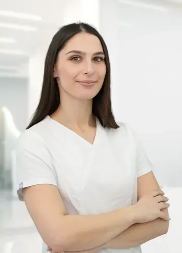 Emina Čengić, doktorica stomatologije, Saraj-Dent